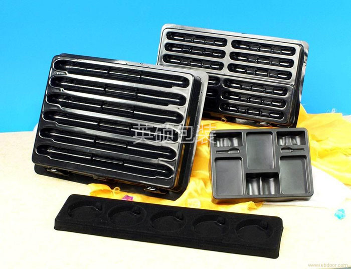 防静电吸塑托盘2 防静电吸塑托盘2